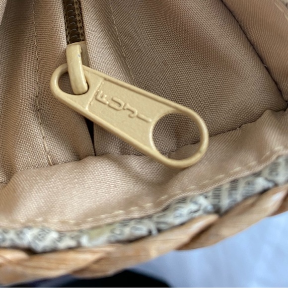 FUJI Eco-Friendly Recycled Material w Straw Shoulder Handbag Zipper Closure Top - Picture 3 of 11